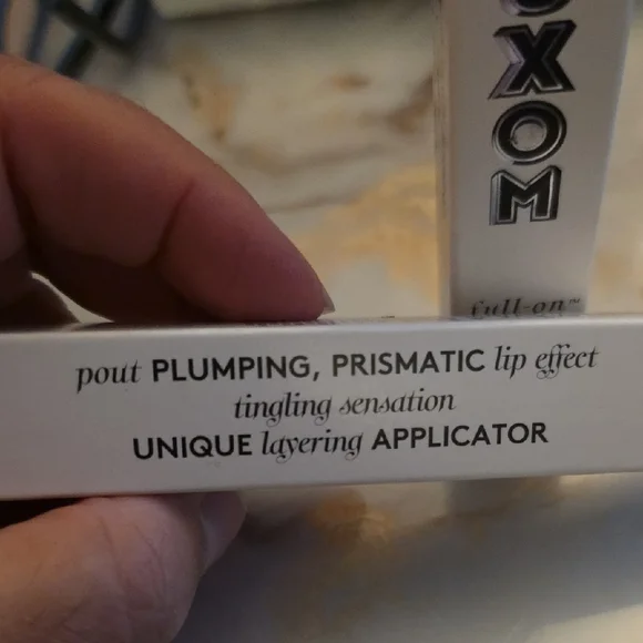 Buxom Full-On Plumping Lip Polish - Cream - Picture 3 of 4